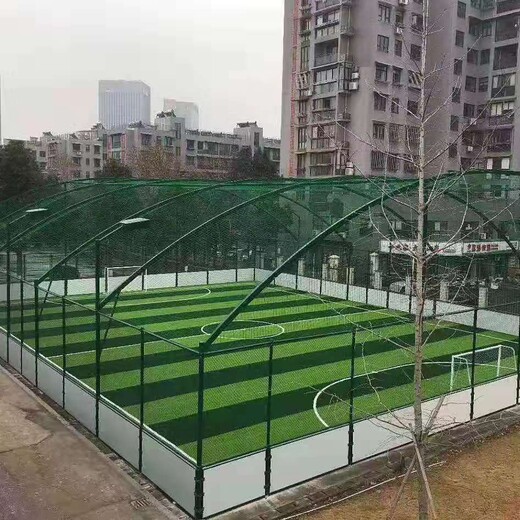 墨绿色笼式足球场围网规格
