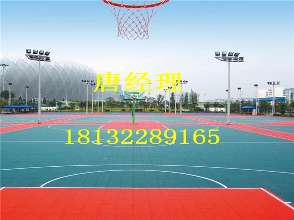 泰州室外篮球场<a target=_blank href='http://www.baidu.com'><b>拼装地板</b></a>+维护怎样挑选