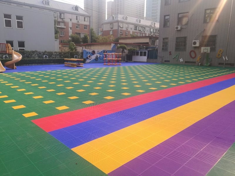 郑州第二代弹扣米格拼装地板适用于各种运动场所
