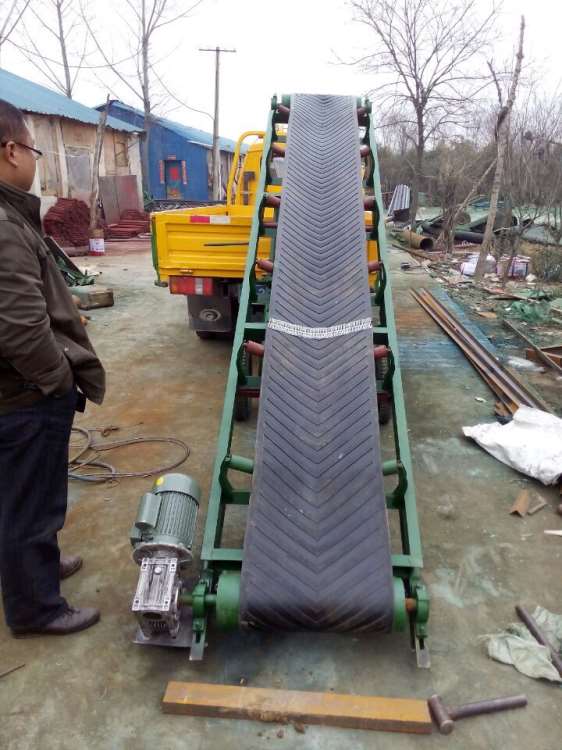 轻型折叠式皮带机,从事皮带输送机批发价升降皮带机