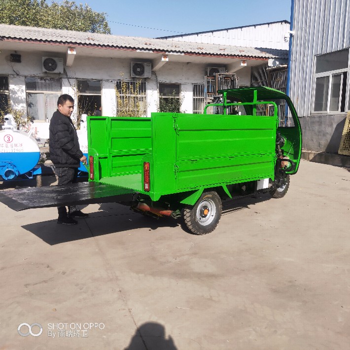 新疆挂桶垃圾车小区用垃圾车桶装垃圾收集车