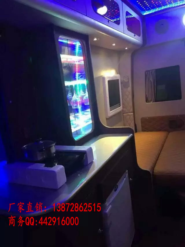 东风御风6座豪华房车_6座5座房车配置