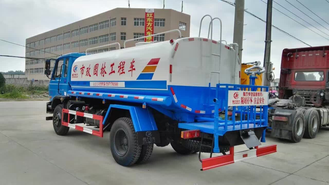 绿化洒水车价格_5-6方小型洒水车