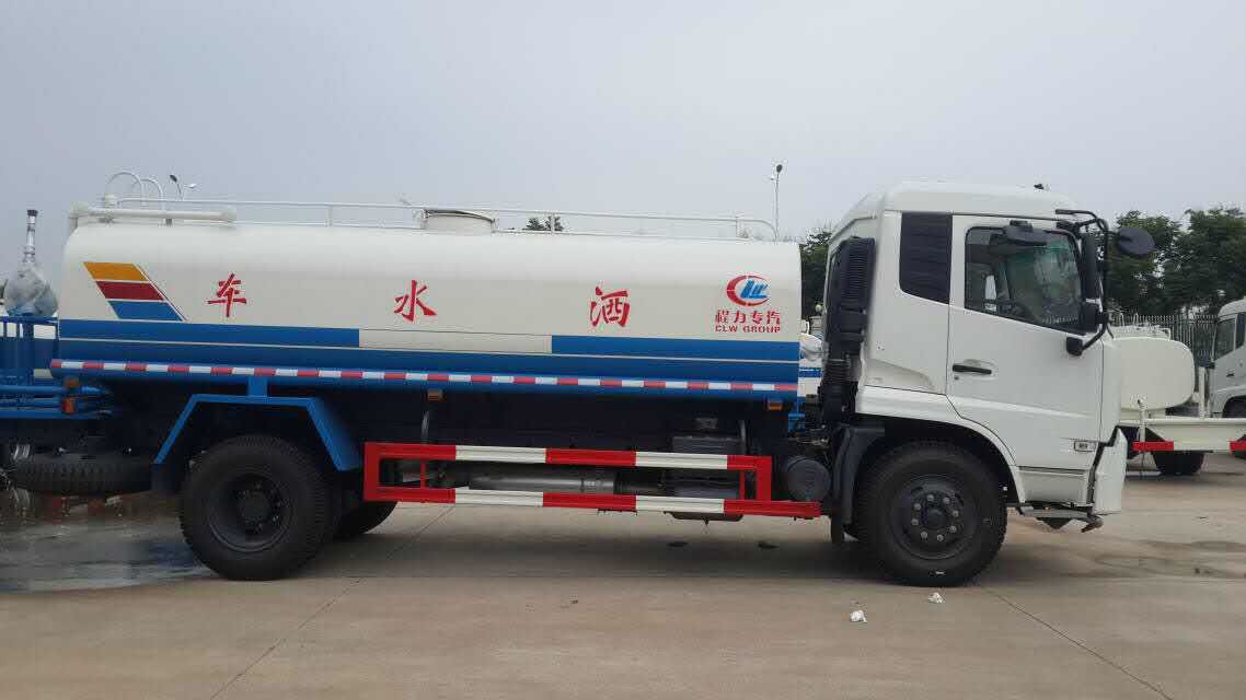 东风5吨绿化洒水车_东风洒水车报价