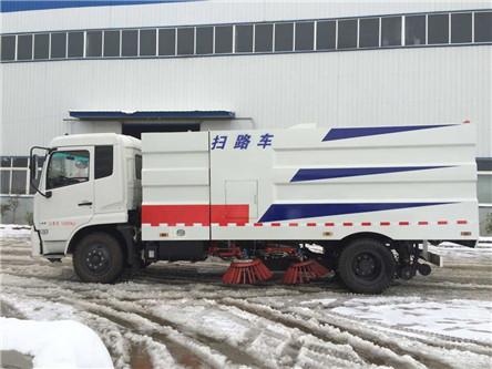 绿化环卫扫地车_水泥厂灰尘扫路车