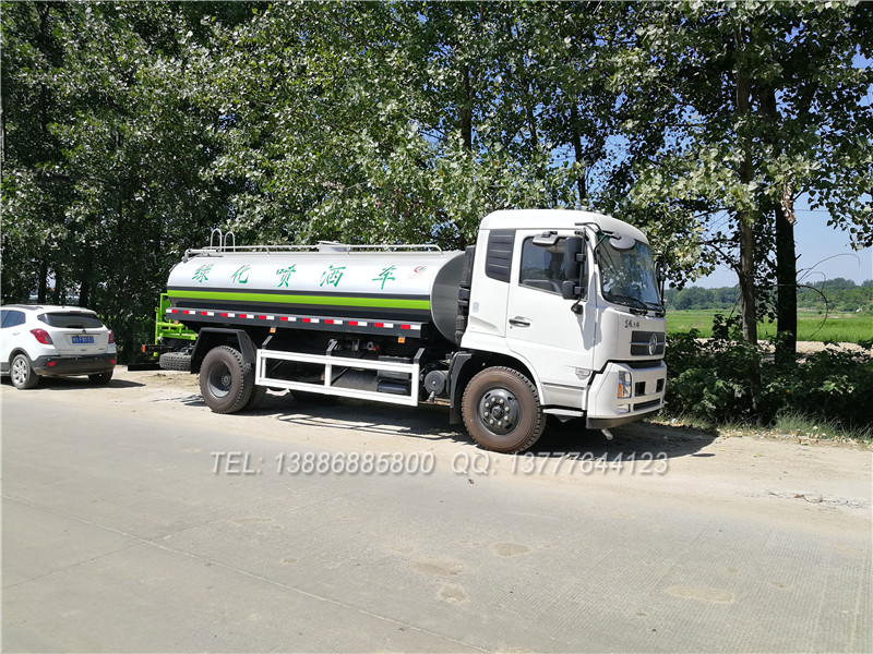 东风福瑞卡洒水车_东风小霸王绿化洒水车