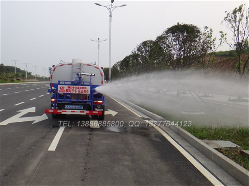 东风22方洒水车_道路洒水车价格