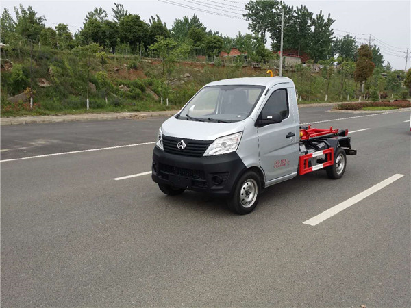 芜湖市电动不锈钢垃圾车_中型长安3方压缩式垃圾车厂家