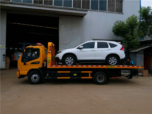 全新道路清障车_湖北清障拖车厂家