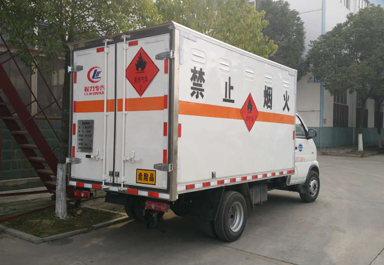 氯钢瓶运输车