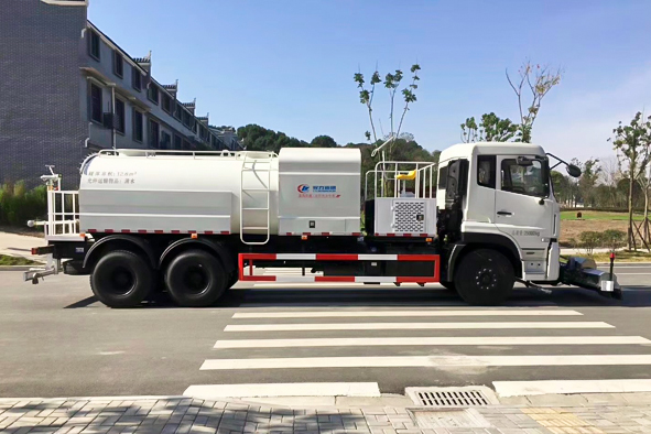 广元市厂区多利卡路面清洗车