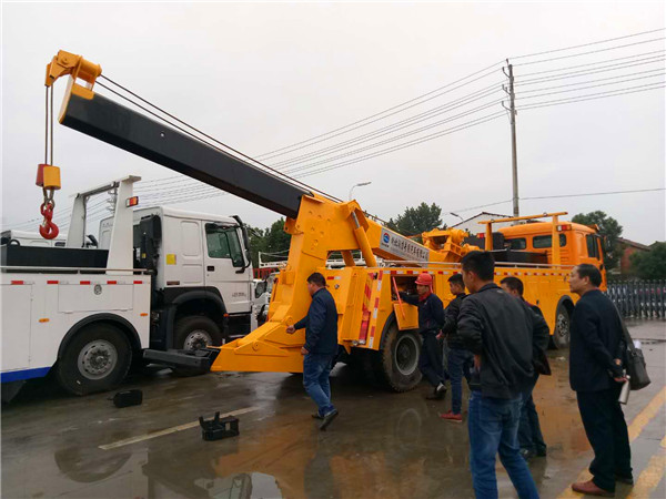 广安市陕汽德龙一拖二清障车家强 _一拖二平板道路清障车