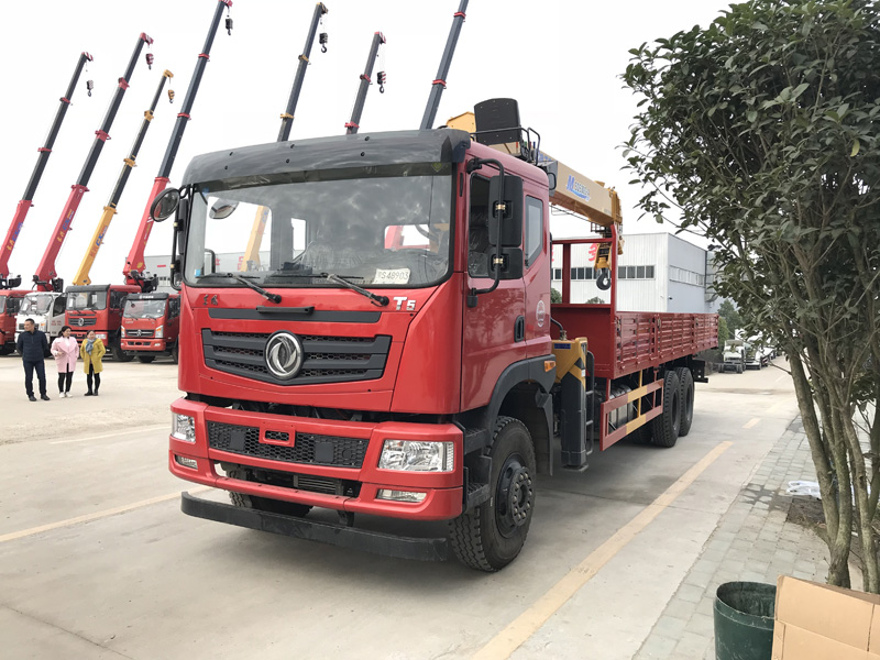 东风T5随车起重运输车_四米二随车吊货车图片