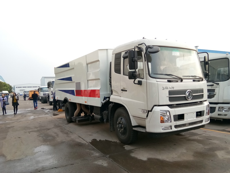 和田地区五十铃洗扫车价格_8方扫路车_环卫扫地汽车