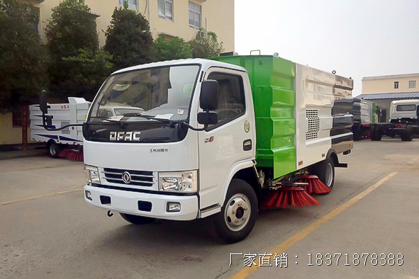 东风街道扫路车多少钱_街道道路清扫车生产厂家  