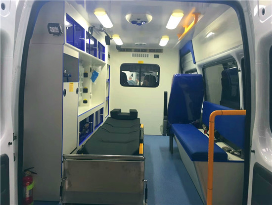 广州市福特V348转运型救护车配置_瑞风救护车价格