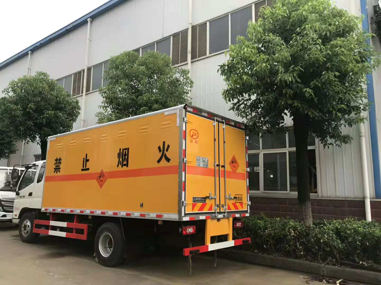 爆破器材运输车_厢式危险品车图片大全