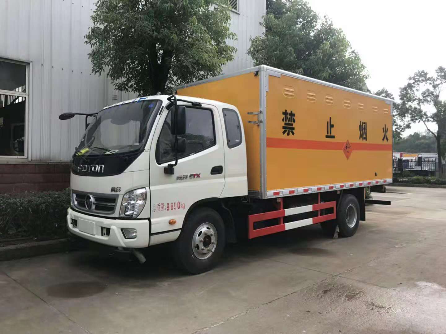 爆破器材运输车_厢式危险品车图片大全