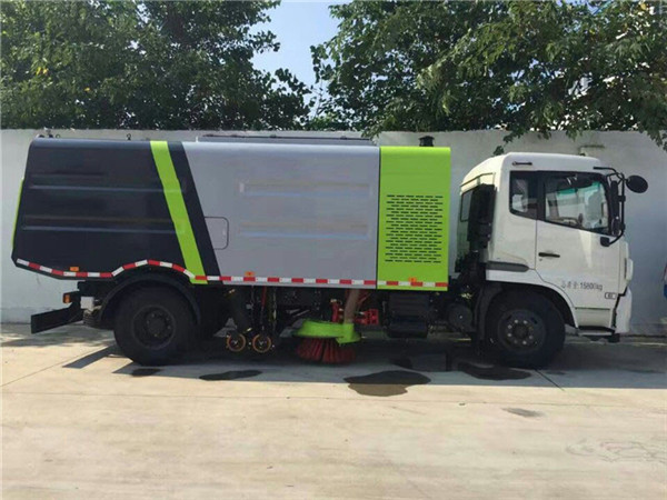 地面吸尘车5吨价格,环卫吸尘车5吨厂家