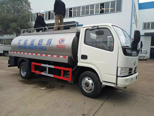 5吨奶油运输车价格_25方奶罐车配置 价格