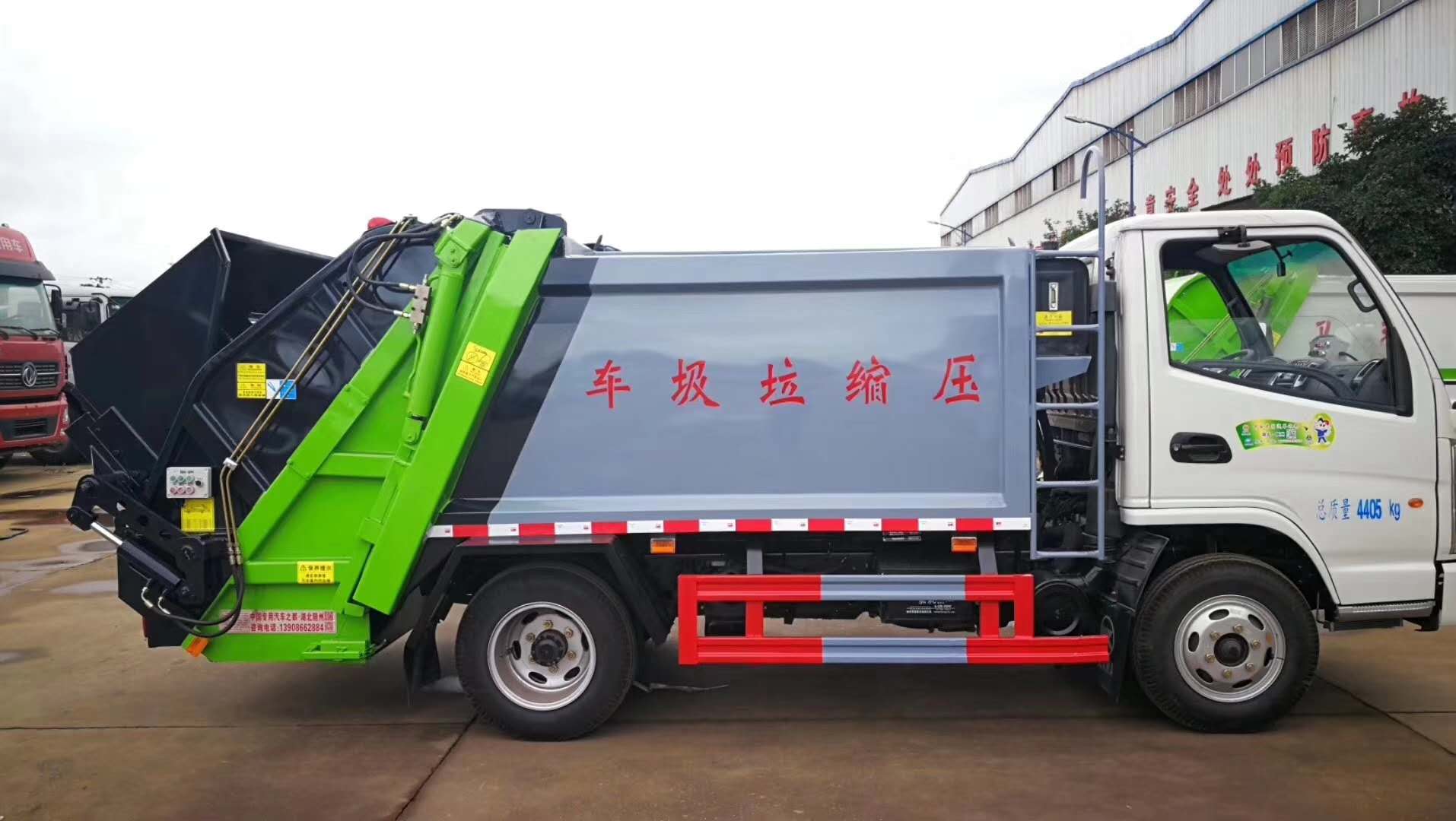 5吨东风压缩垃圾车厂家_尖头自装卸式垃圾车