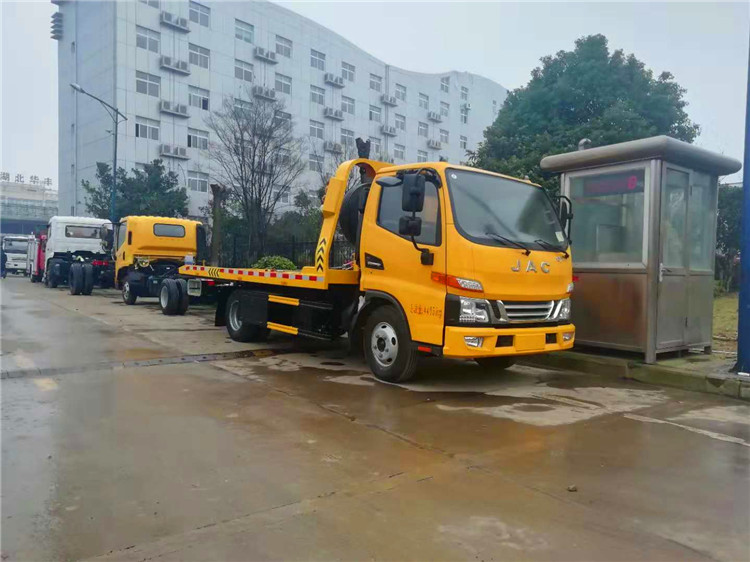 周口市道路救援车_后八重型清障拖车