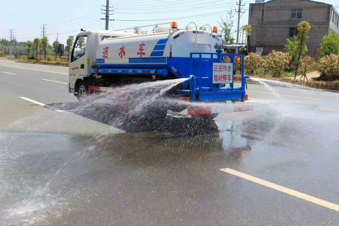 时风洒水车多少钱_新款洒水车厂家