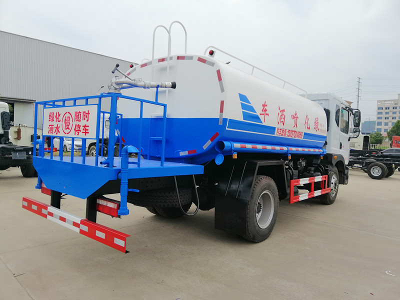 镇江市东风康明斯洒水车内饰_CLW5160GPSD5型10方洒水车