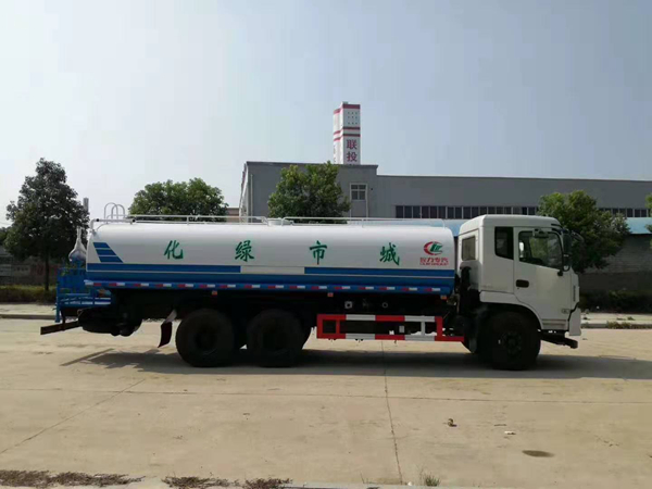 二十方后八轮东风专底绿化喷洒车_求购洒水车