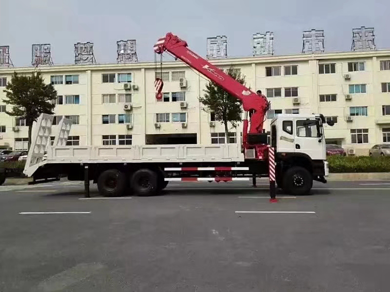 东风特商T5后双桥随车吊_自卸吊车