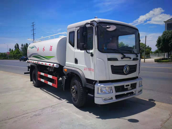 东风T3灵秀款十二方洒水车_洒水喷药车