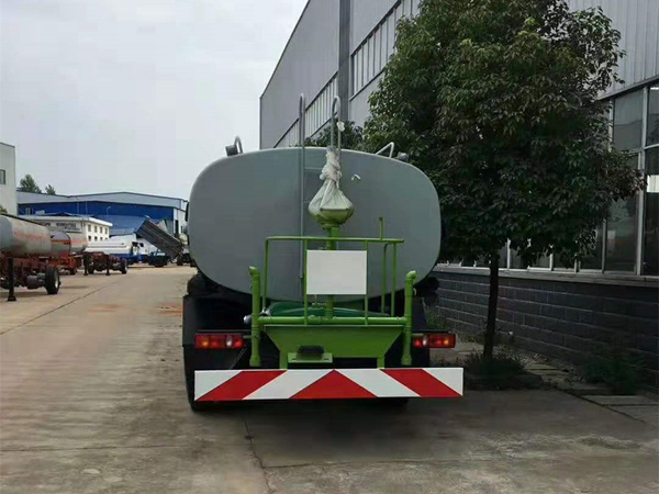 十二吨东风145经典绿化喷洒车拉水罐车