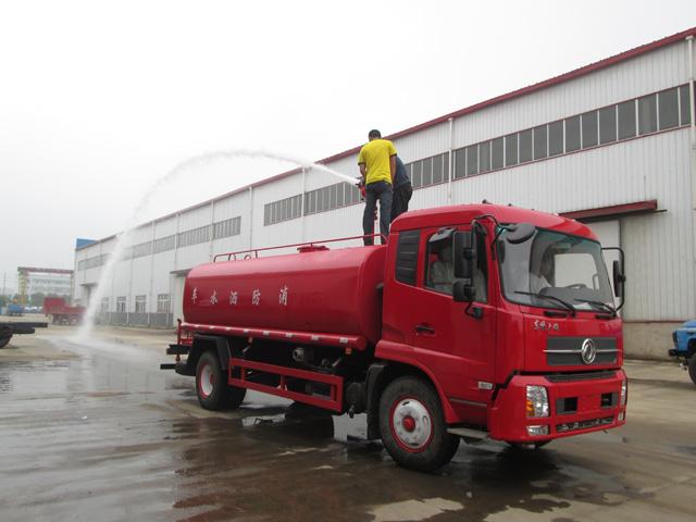 福州市天锦消防洒水车报价_四驱消防洒水车价格