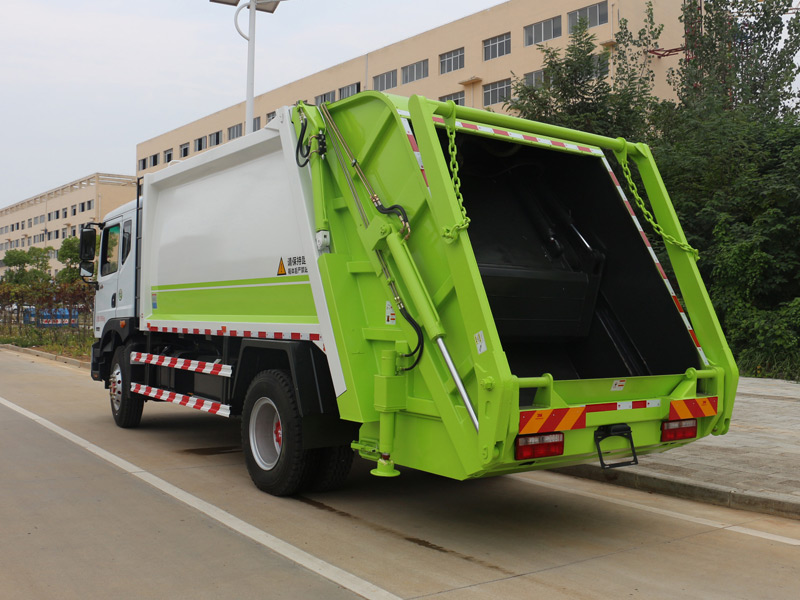 压缩式垃圾车10方东风D9多利卡垃圾压缩车