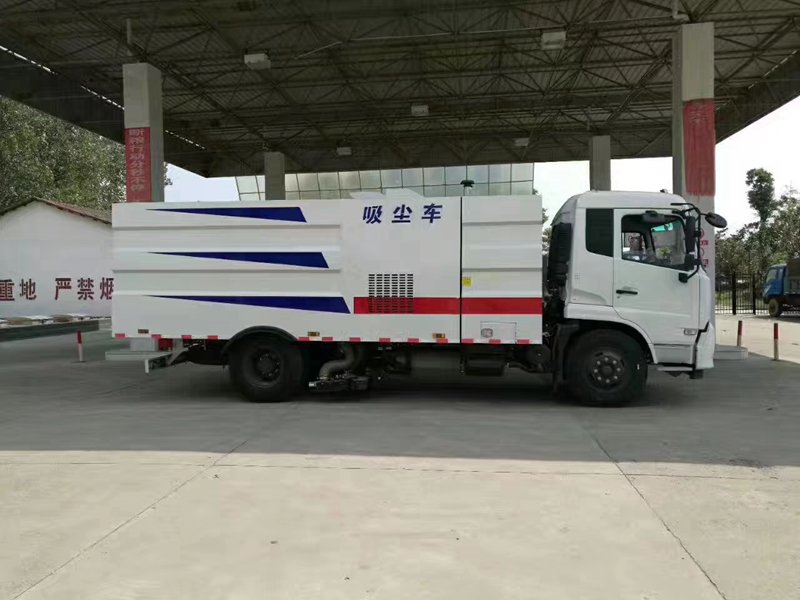 10方东风天锦扫路吸尘车_10吨吸尘车