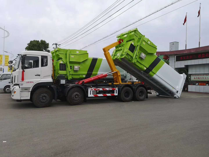 三十方东风天龙钩臂垃圾车_价格垃圾勾臂车