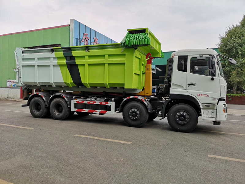 三十方东风天龙钩臂垃圾车_价格垃圾勾臂车