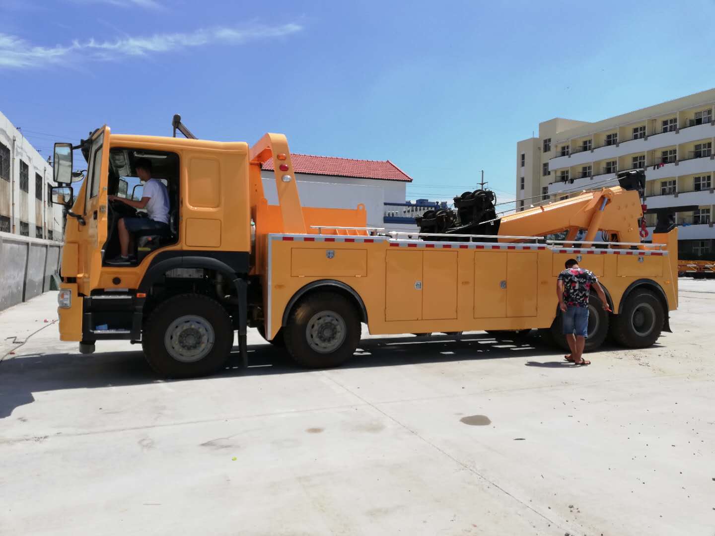 海东地区中国重汽清障车家 _江淮道路道路救援车报价