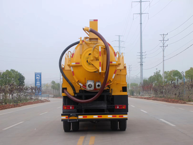 高压水射清洗_东风天锦KS10方清洗吸污车