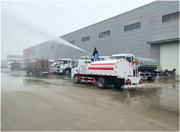 甘南藏族自治州15方雾炮洒水车8吨除尘车多少钱
