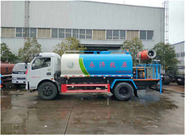 甘南藏族自治州15方雾炮洒水车8吨除尘车多少钱