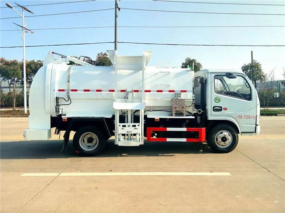 晋中市泔水垃圾车价格5吨,港口潲水车厂家