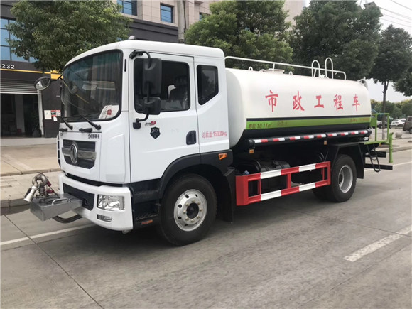 白城市国五10吨洒水车_8立方洒水车