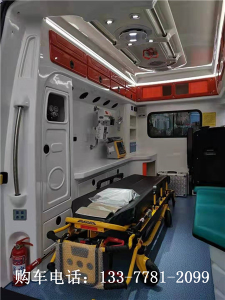 福特V362中轴中顶监护型救护车_程力救护车厂