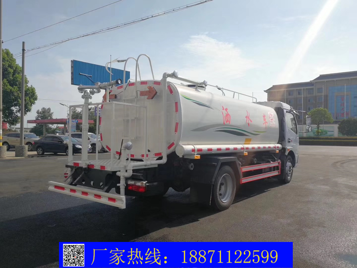 东风国五小型洒水车厂家_江淮洒水车