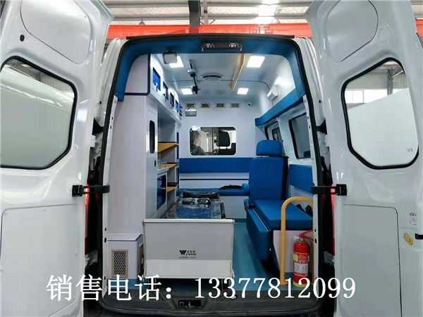 福特新全顺V362短轴转运型救护车_福特救护车图片