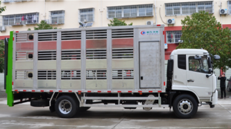 防城港市禽畜运输车多少钱价格是多少程力小型禽畜运输车