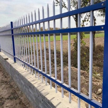 广东韶关高速护栏施工交通隔离护栏价格锌钢围墙庭院围栏护栏