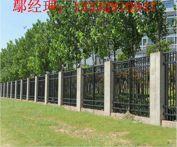 中山小区围墙护栏住宅区栅栏体育场围栏三横杆护栏零售