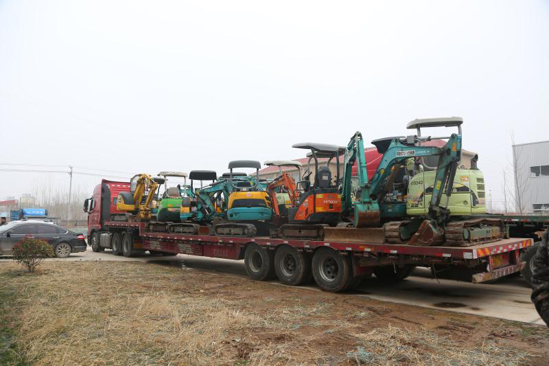農(nóng)用小型挖掘機(jī)